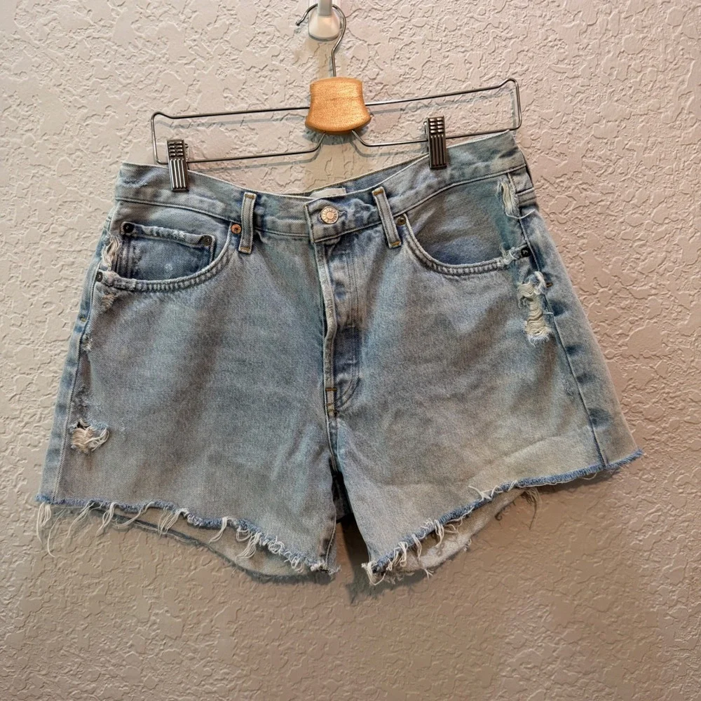 AGOLDE Parker Long Distressed Denim Shorts Size 30 Light Wash Raw Hem High Rise